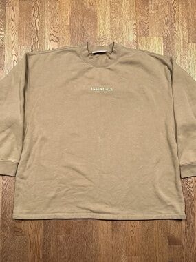 Fear of God Essentials Relaxed Oversized Tan Crewneck Sweatshirt Mens 2XL